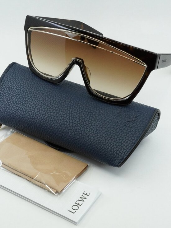 Loewe LW40012F 52F Shield Sunglasses – Dark Havana \\Gradient Brown main image 6